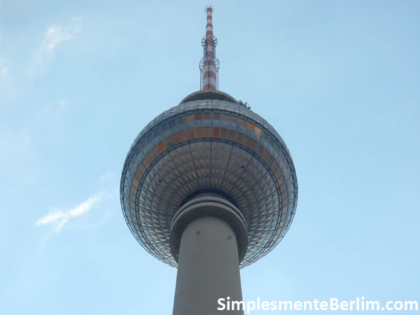 Berliner Fernsehturm (Torre de TV) Berliner Fernsehturm (Torre de TV)
