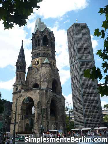 Gedächtniskirche (Igreja da Memória) Gedächtniskirche em Berlim