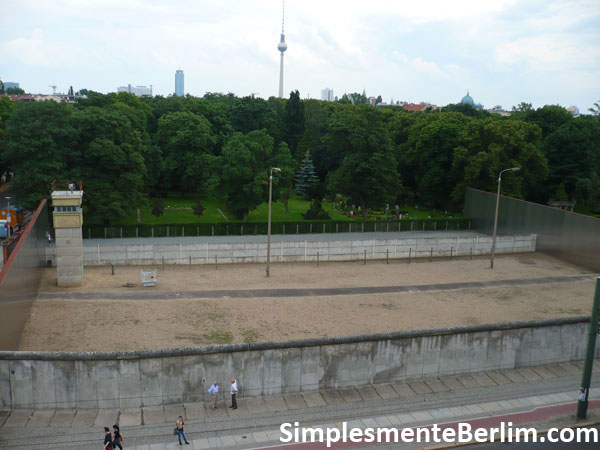 Gedenkstätte Berliner Mauer – Bernauer Straße (Memorial do Muro de Berlim) Memorial do Muro de Berlim na Bernauerstr.
