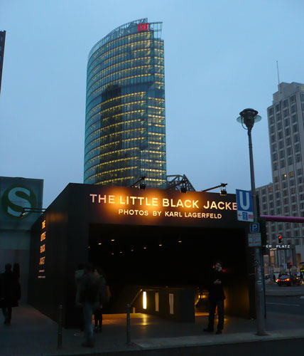 "The Little Black Jacket" em Berlim