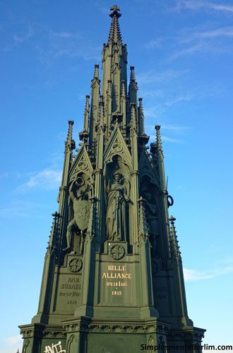 Detalhe do Monumento Nacional
