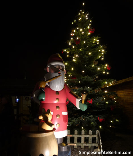 Mercado de Natal em Annaberg-Buchholz MercadoDeNatalAnnabergBuchholz_PapaiNoel