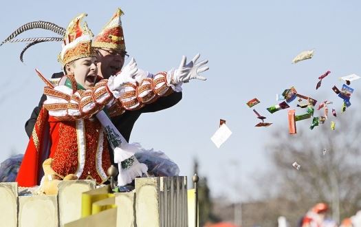 CarnavalNaAlemanhaColonia_Kamelle