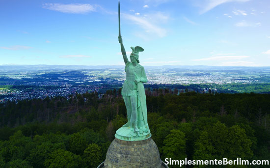 Floresta de Teutoburgo - Monumento de Hermann